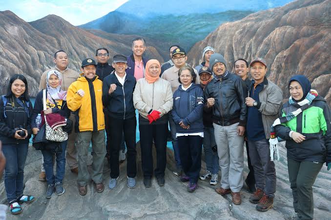 Gunung Ijen Ditetapkan Sebagai UNESCO Global Geopark, Gubernur Khofifah Harap Efektif Dongkrak Kunjungan Wisata ke Jatim